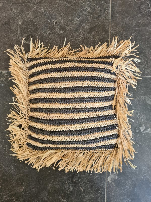 RAFFIA CUSHION NAT/B