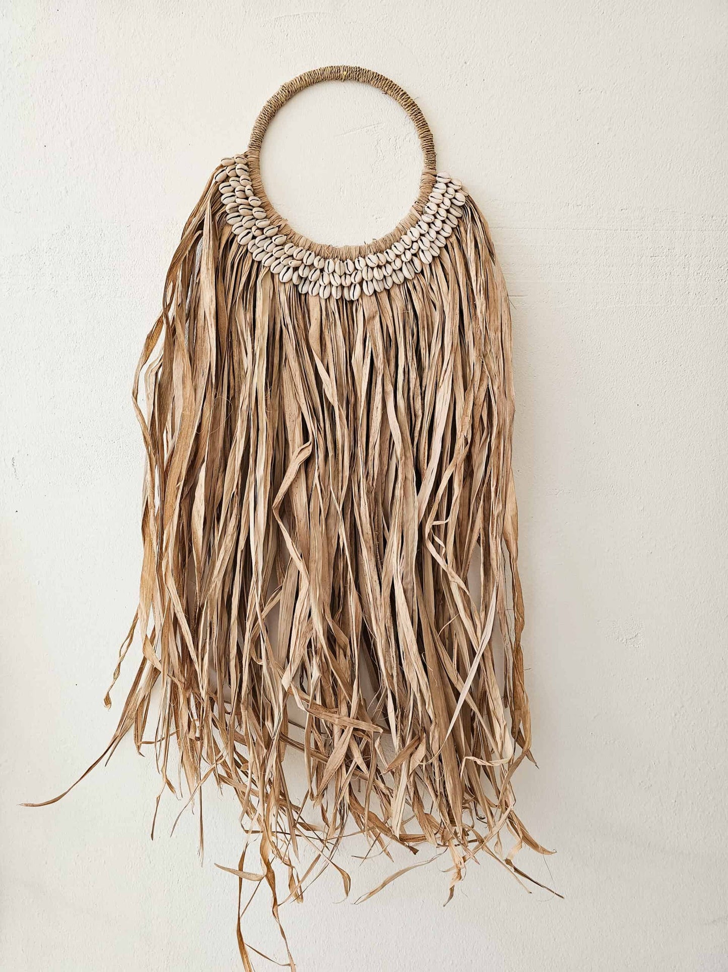 RAFFIA WALL DECORATION