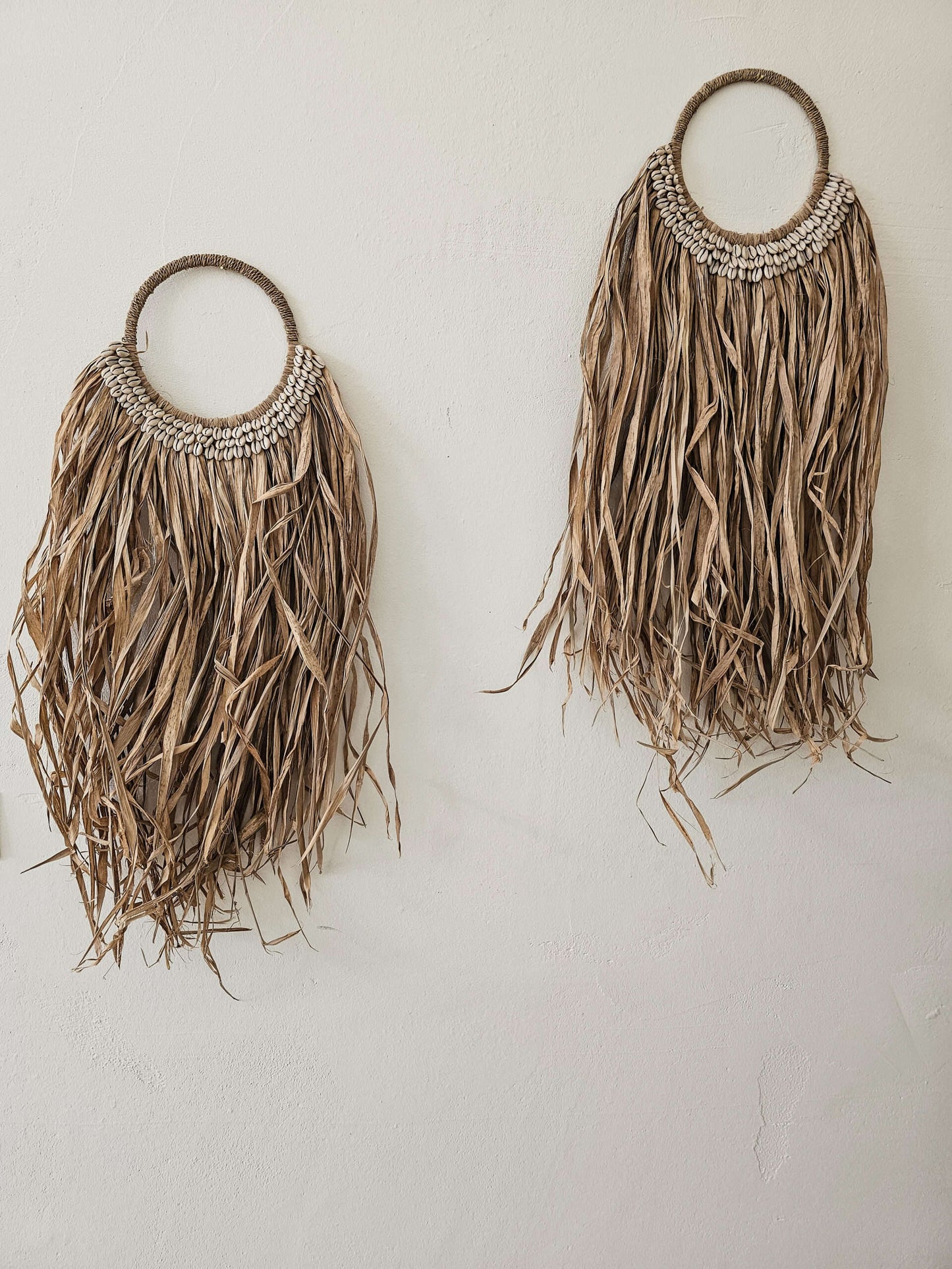 RAFFIA WALL DECORATION