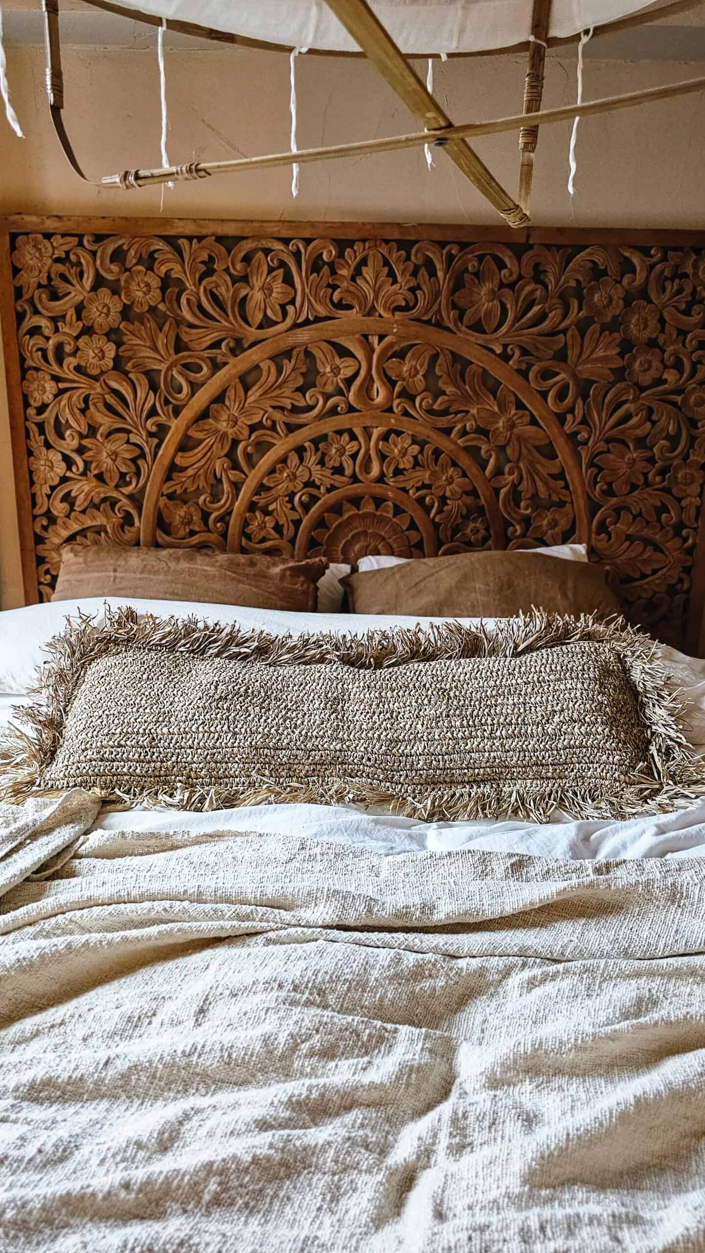 CUSHION RAFFIA 100