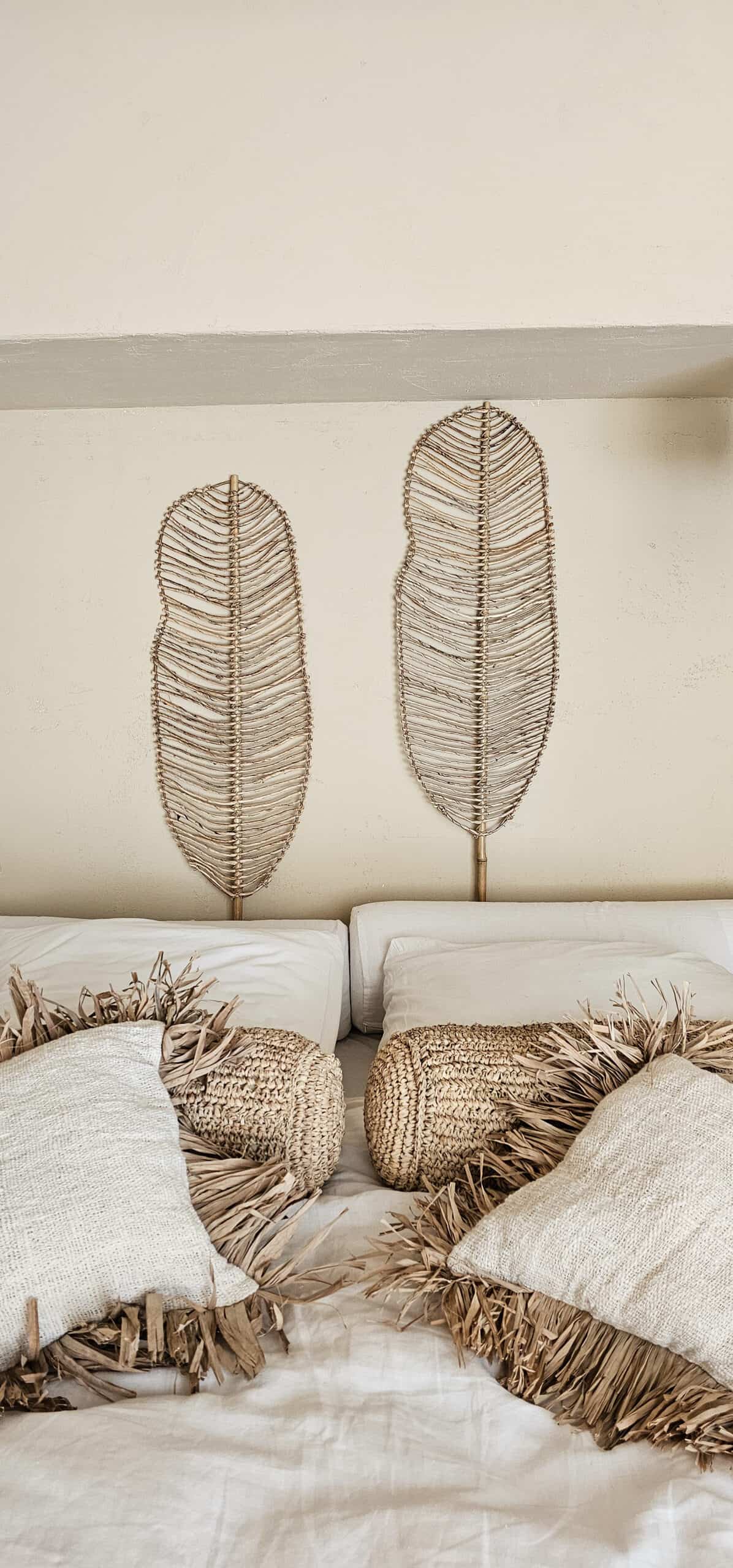 MONKEY TREE LEAF