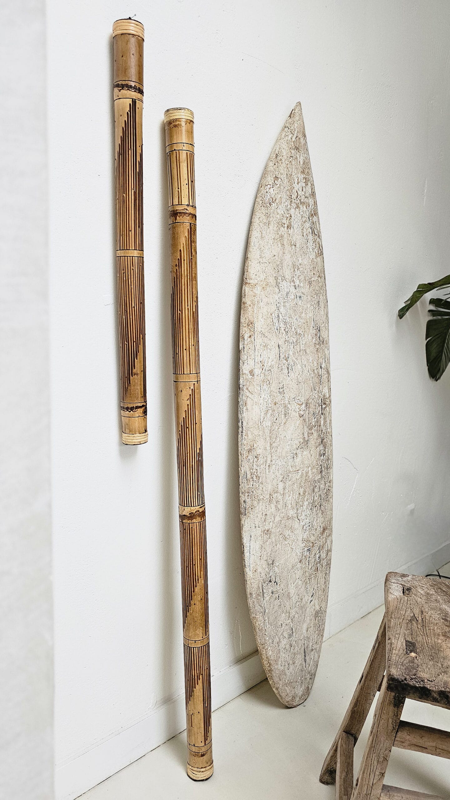 SURFBOARD OLD LOOK