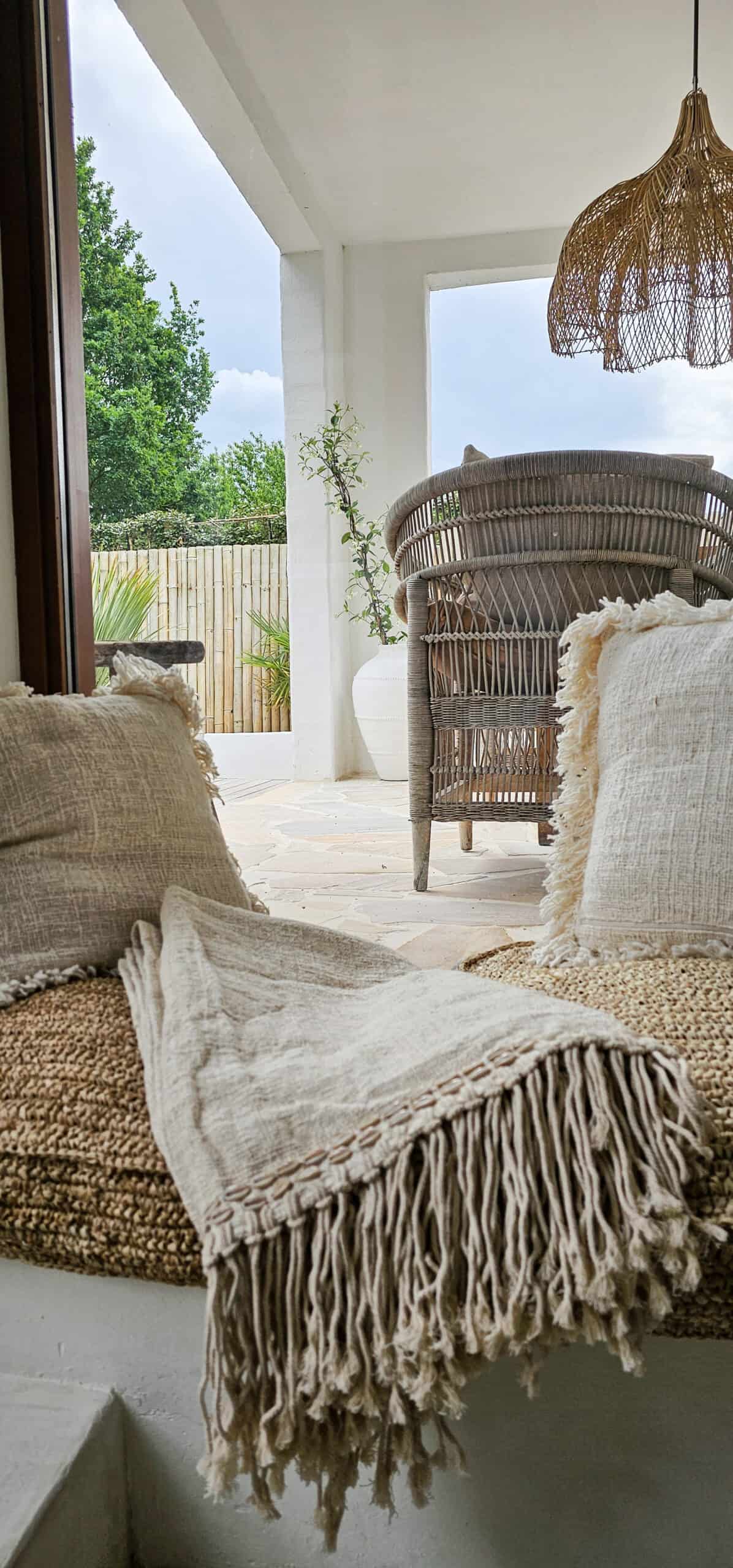 LINEN PLAID WITH SHELLS