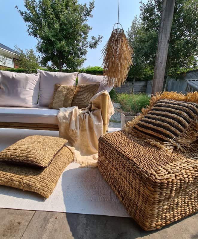 RAFFIA CUSHION NAT/B