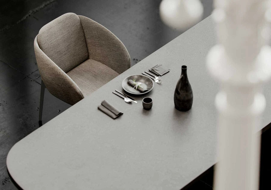 SWAN EXTENDED DINING SET