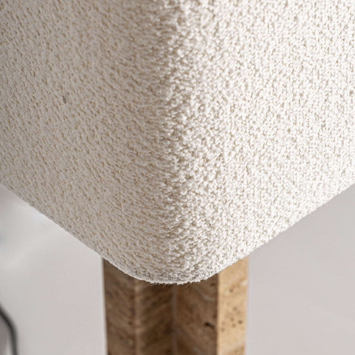 TRAVERTINE BOUCLE