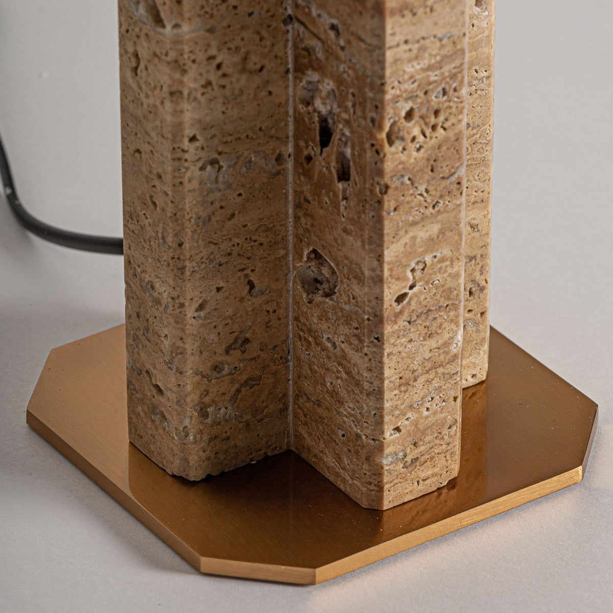 TRAVERTINE BOUCLE