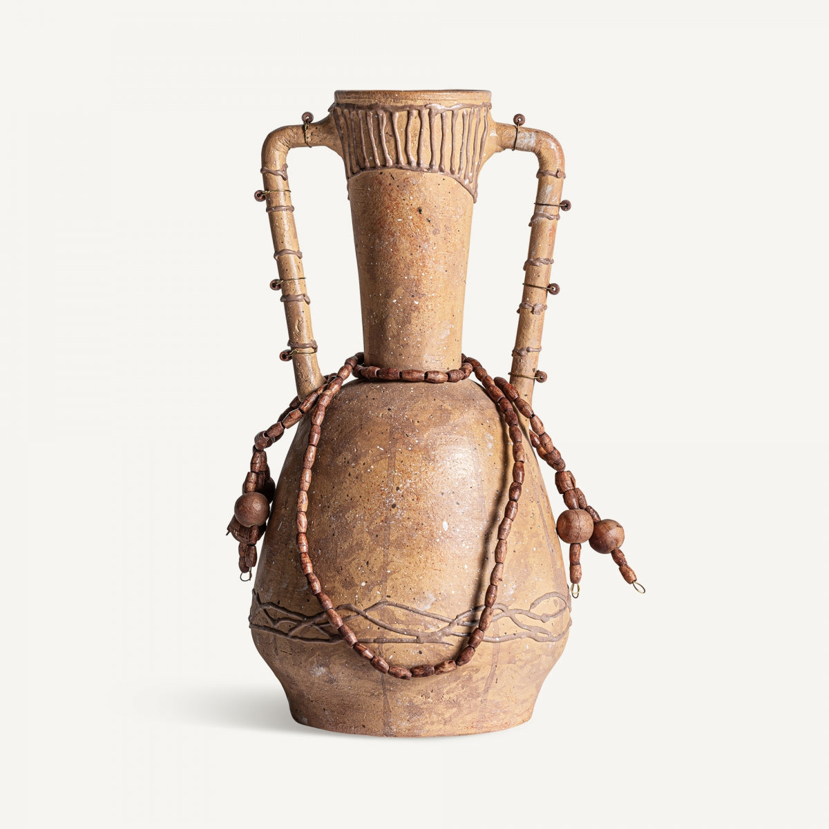 ADIS VASE 04