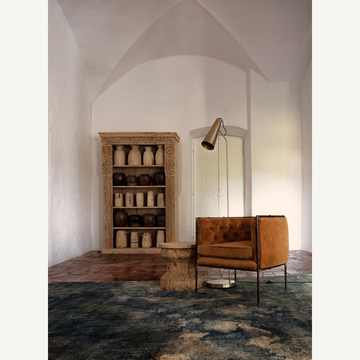 TRIVIGNO ARMCHAIR