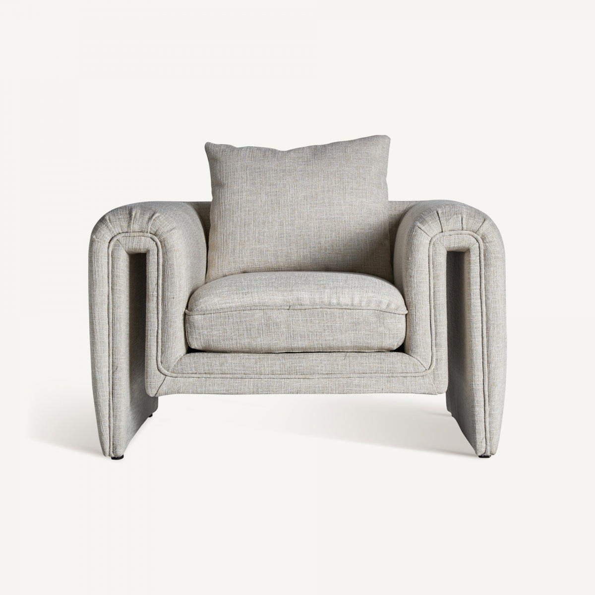 KARKA ARMCHAIR