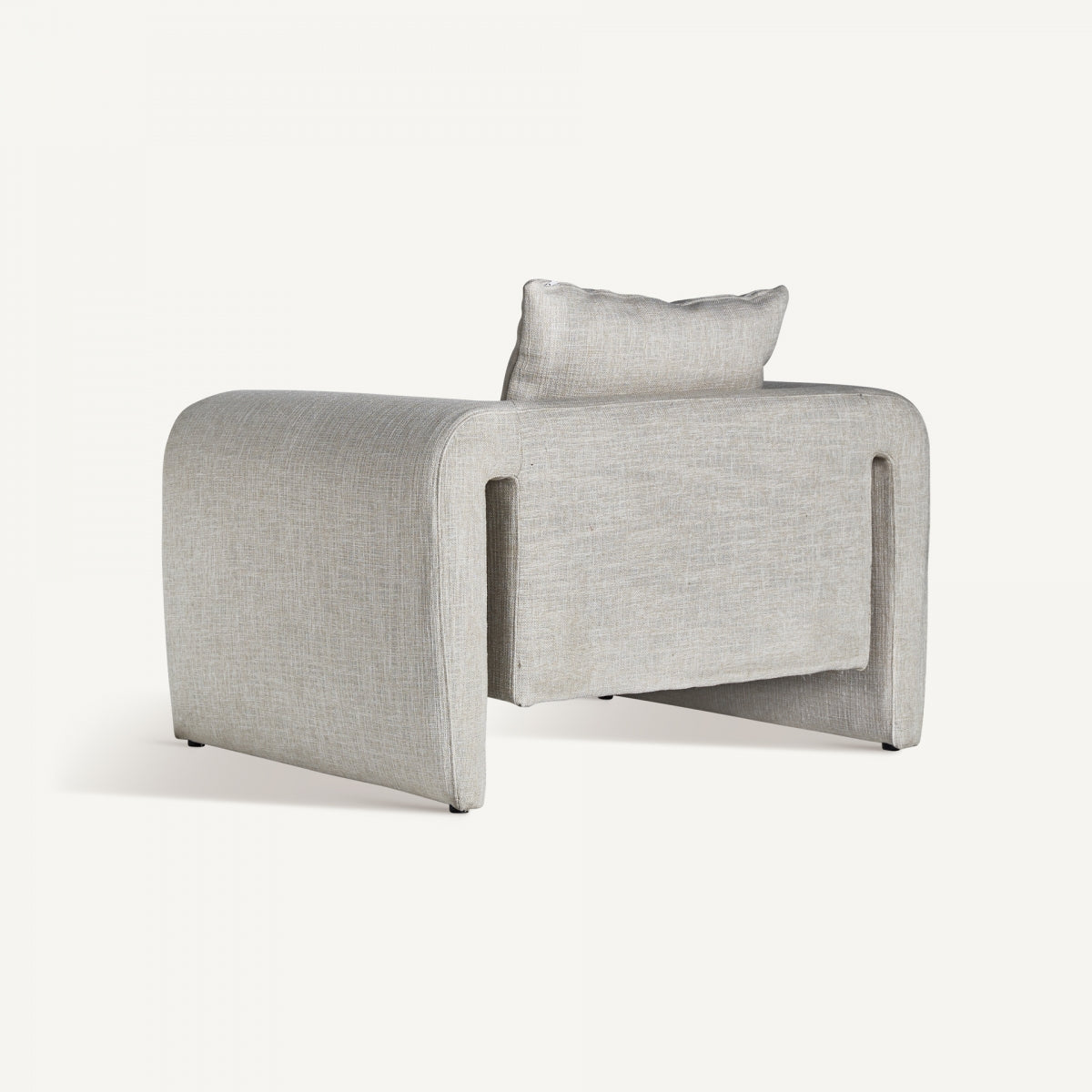 KARKA ARMCHAIR