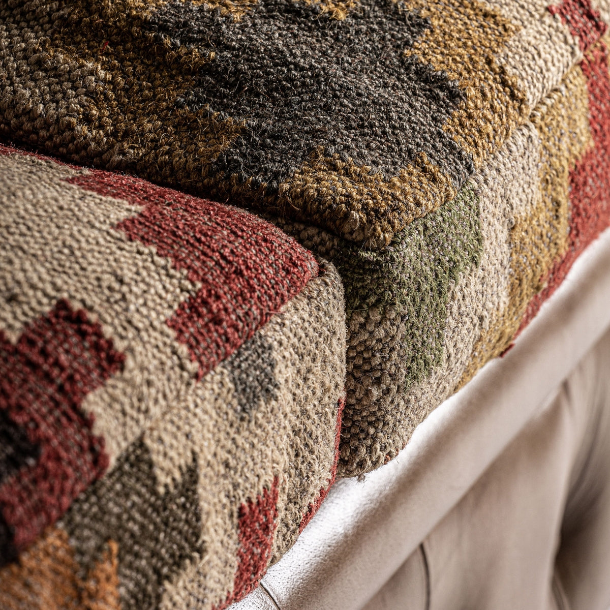 HEBBURN SOFA