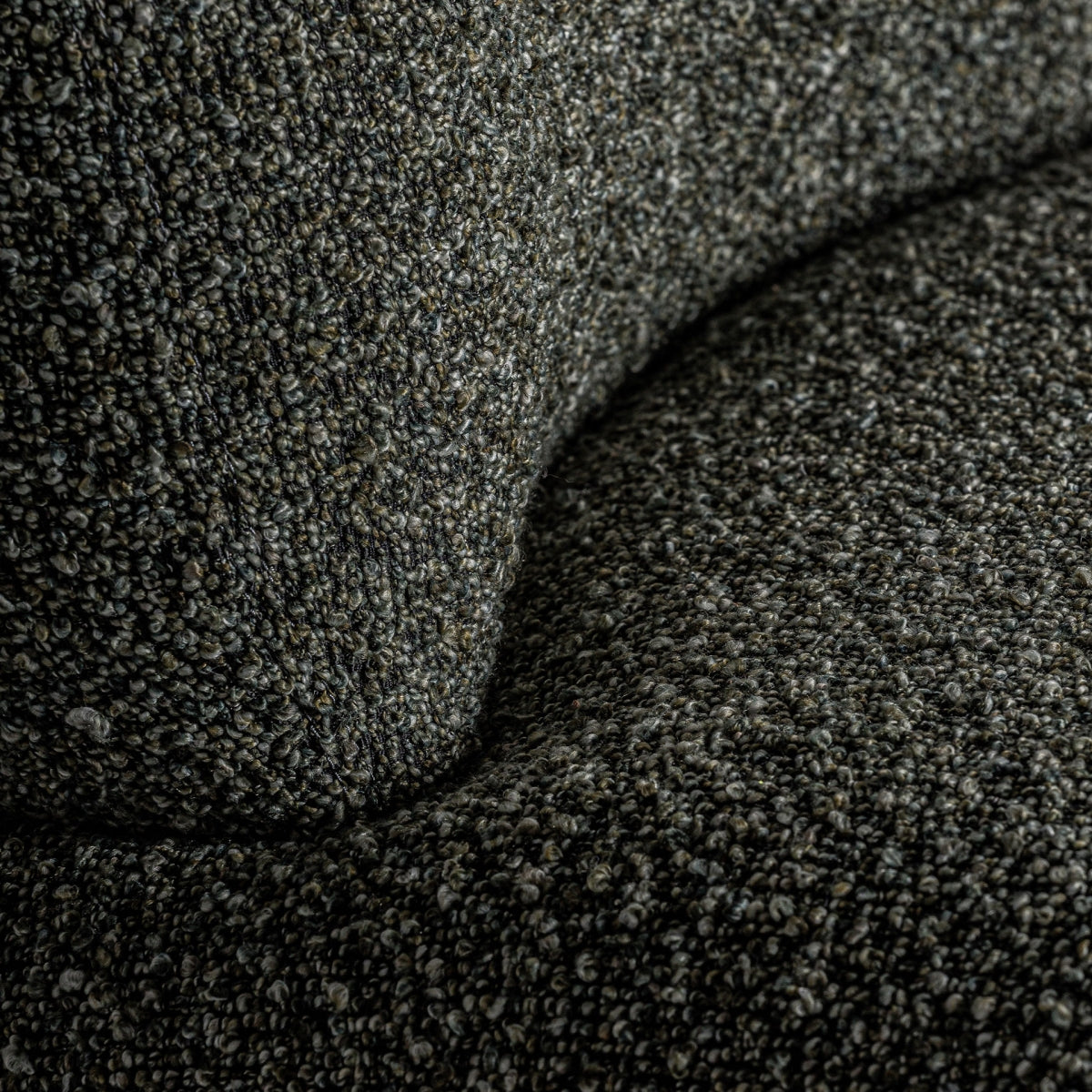 KEN ARMCHAIR