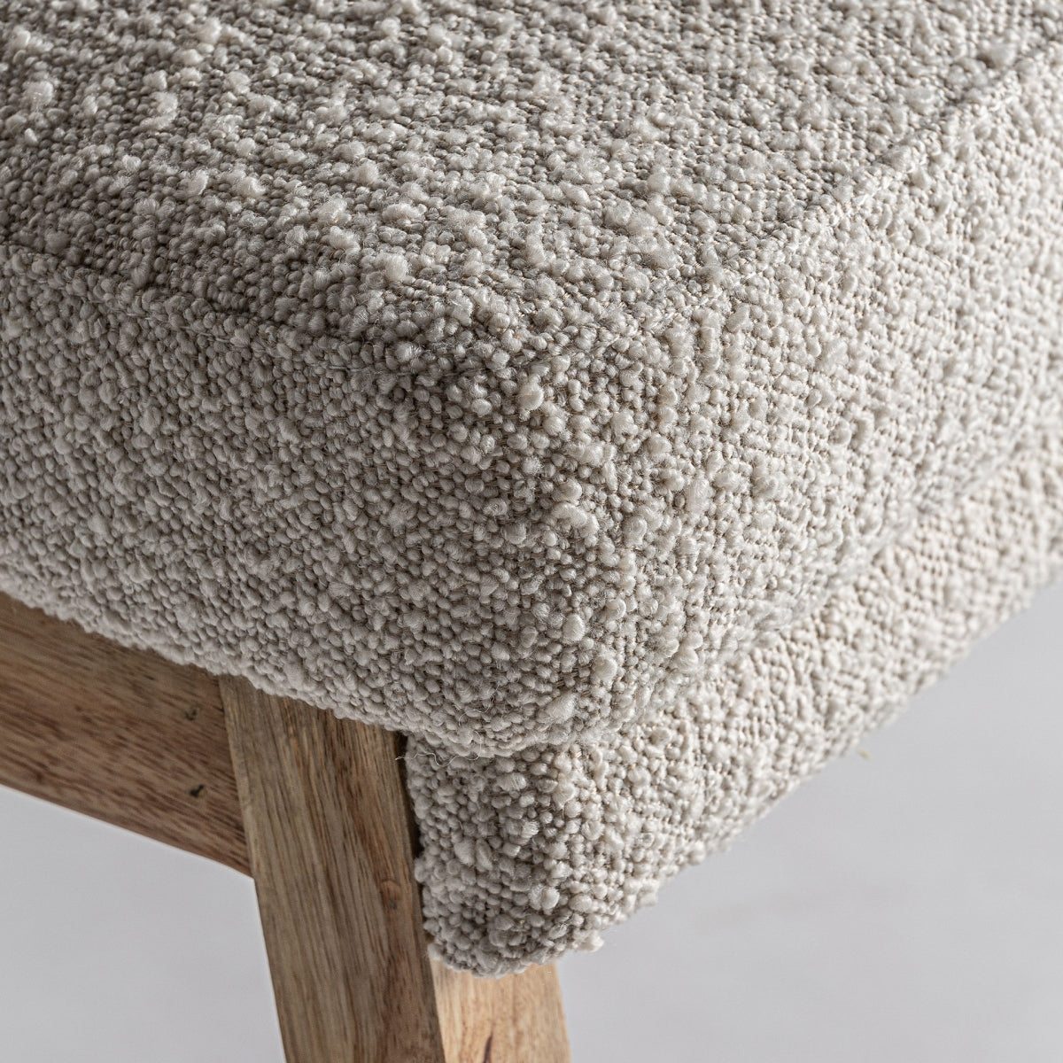 BOUCLÉ CHAIR