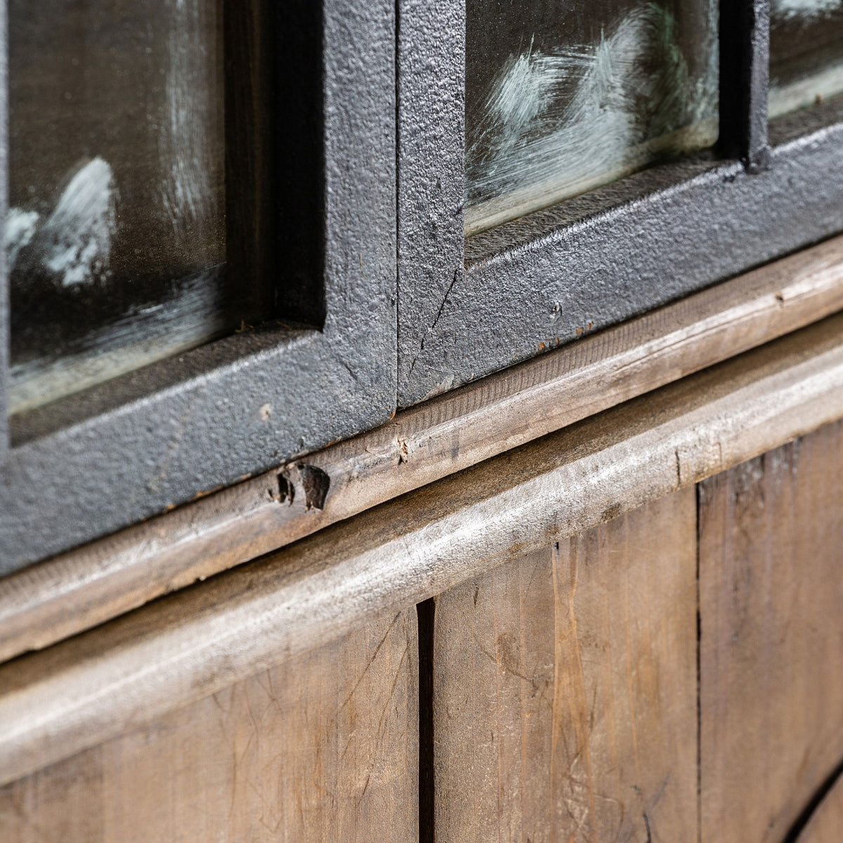 GOTO GLASS CABINET