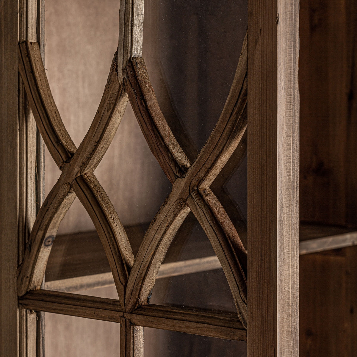 INDIRA GLASS CABINET