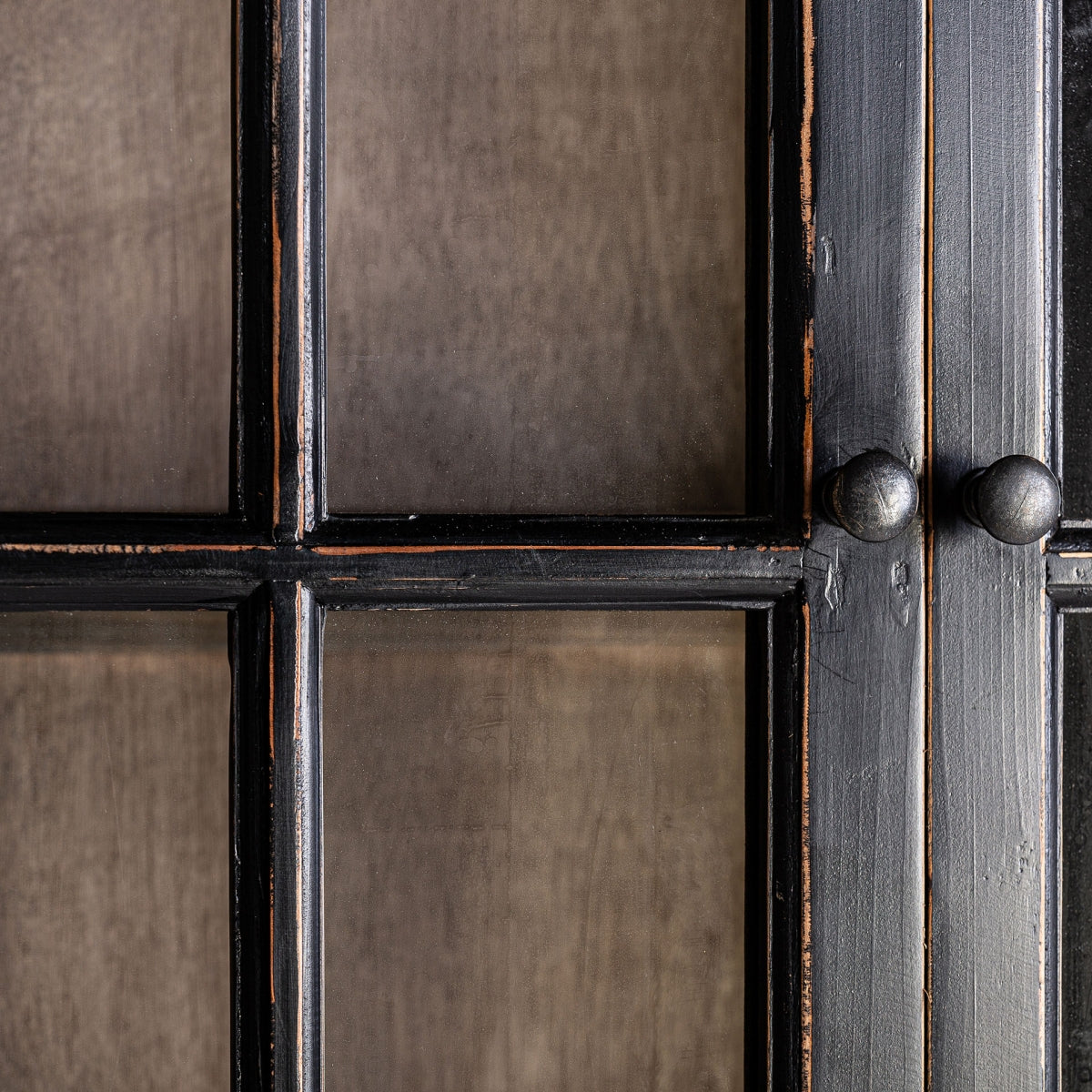 ZENDAYA GLASS CABINET