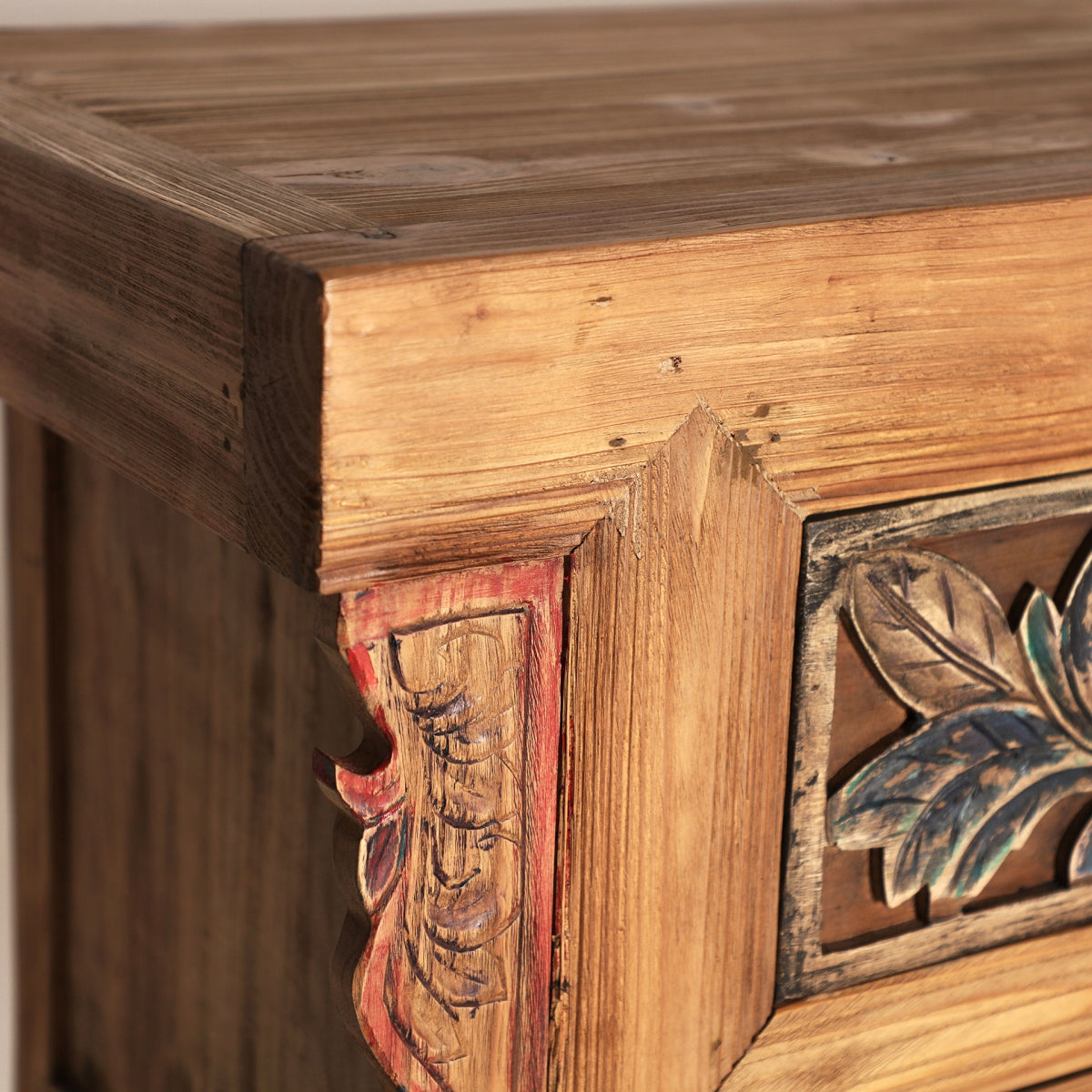 NURA SIDEBOARD