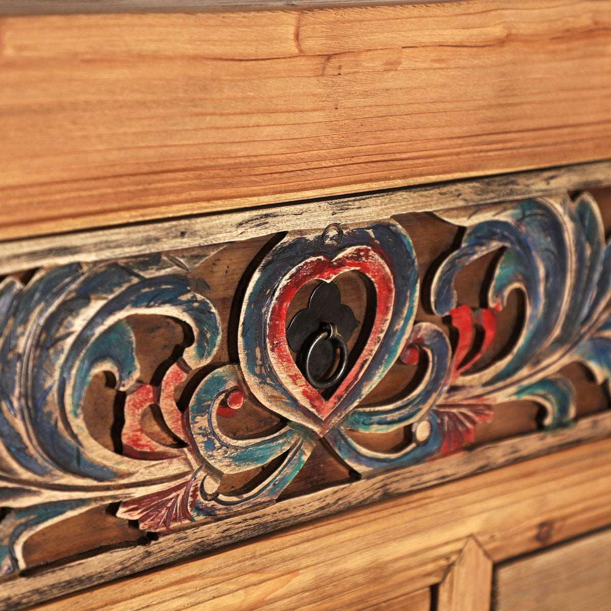NURA SIDEBOARD