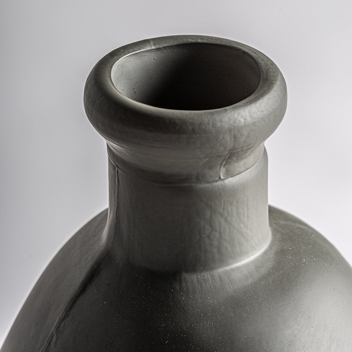TERRA VASE
