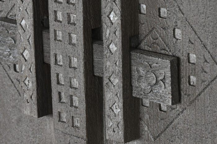CARVED GREY CLOSET