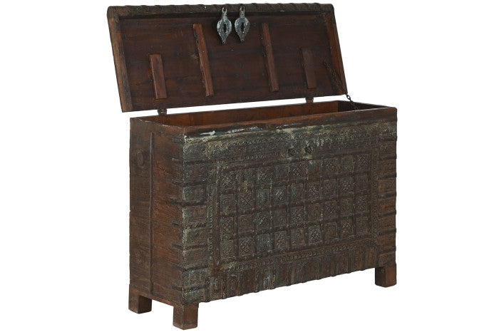 ANTIQUE INDIAN DOWRY CHEST