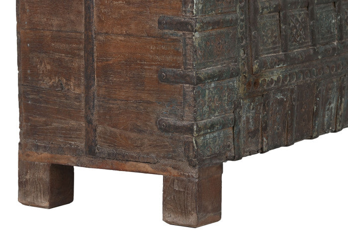 ANTIQUE INDIAN DOWRY CHEST