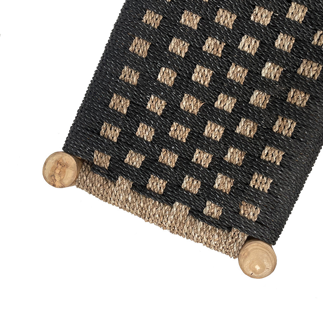 BLACK BENCH