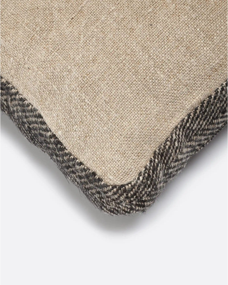 DADDAL CUSHION 100
