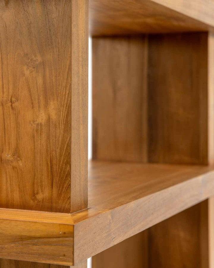 BOOKSHELF 210