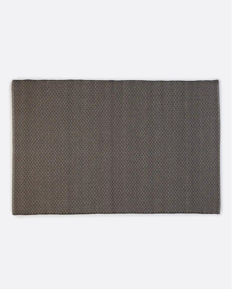 OUTDOOR RUG