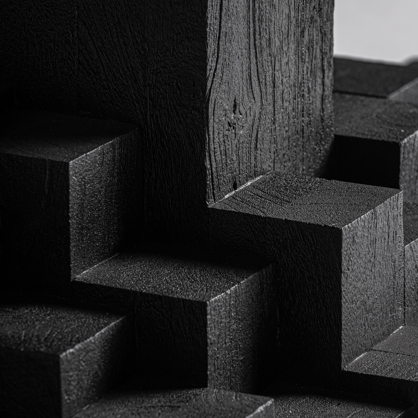 PÈTRIA DINING TABLE