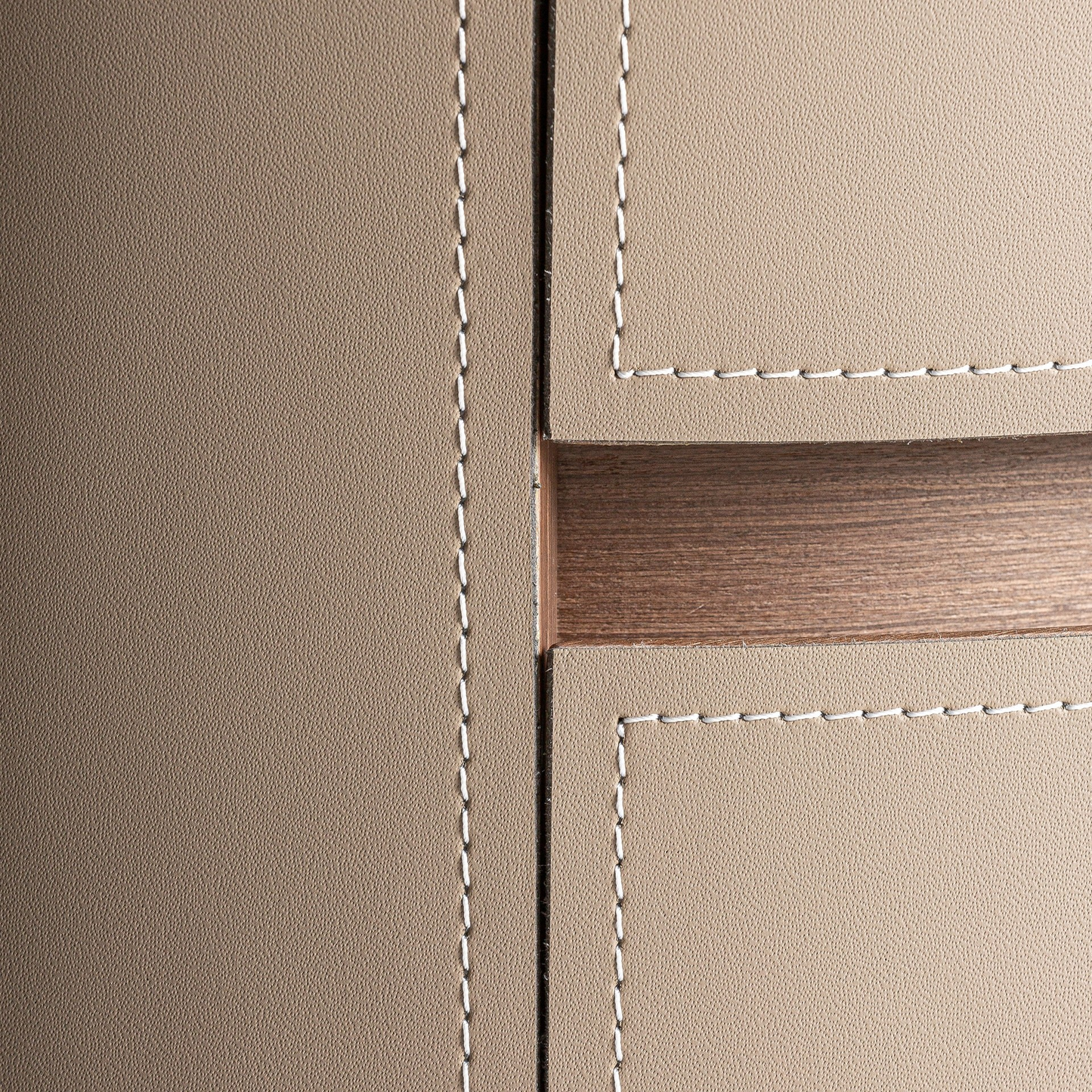 KANDERN BEDSIDE TABLE