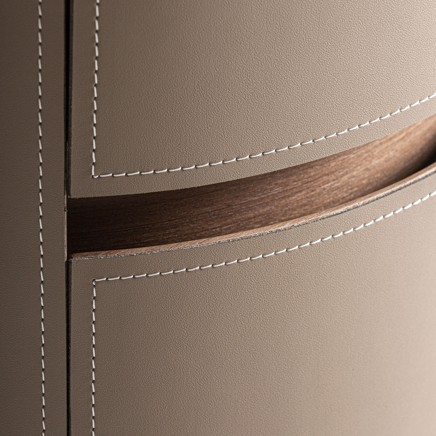KANDERN BEDSIDE TABLE
