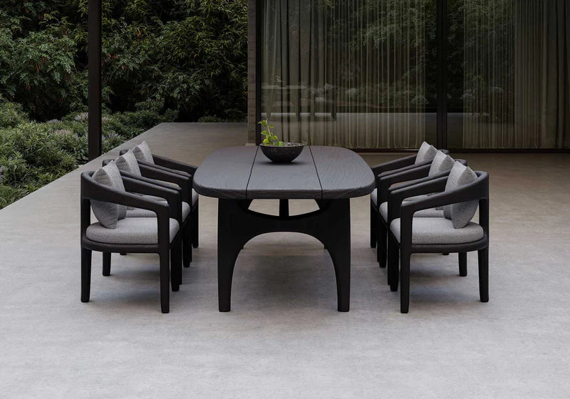 WHALE NOCHE DINING SET