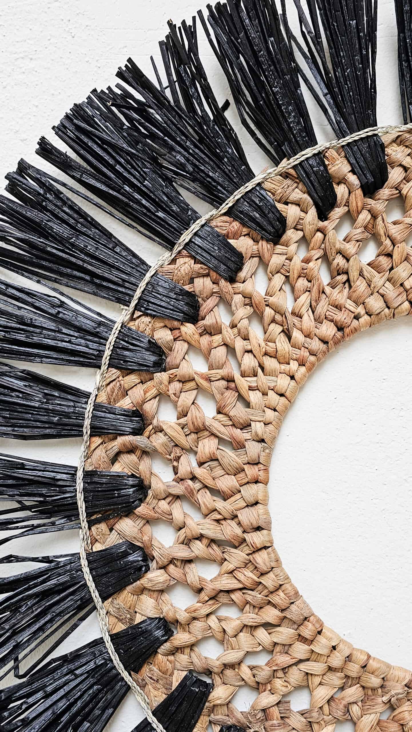 WALL DECO BLACK BAMBOO RAFFIA