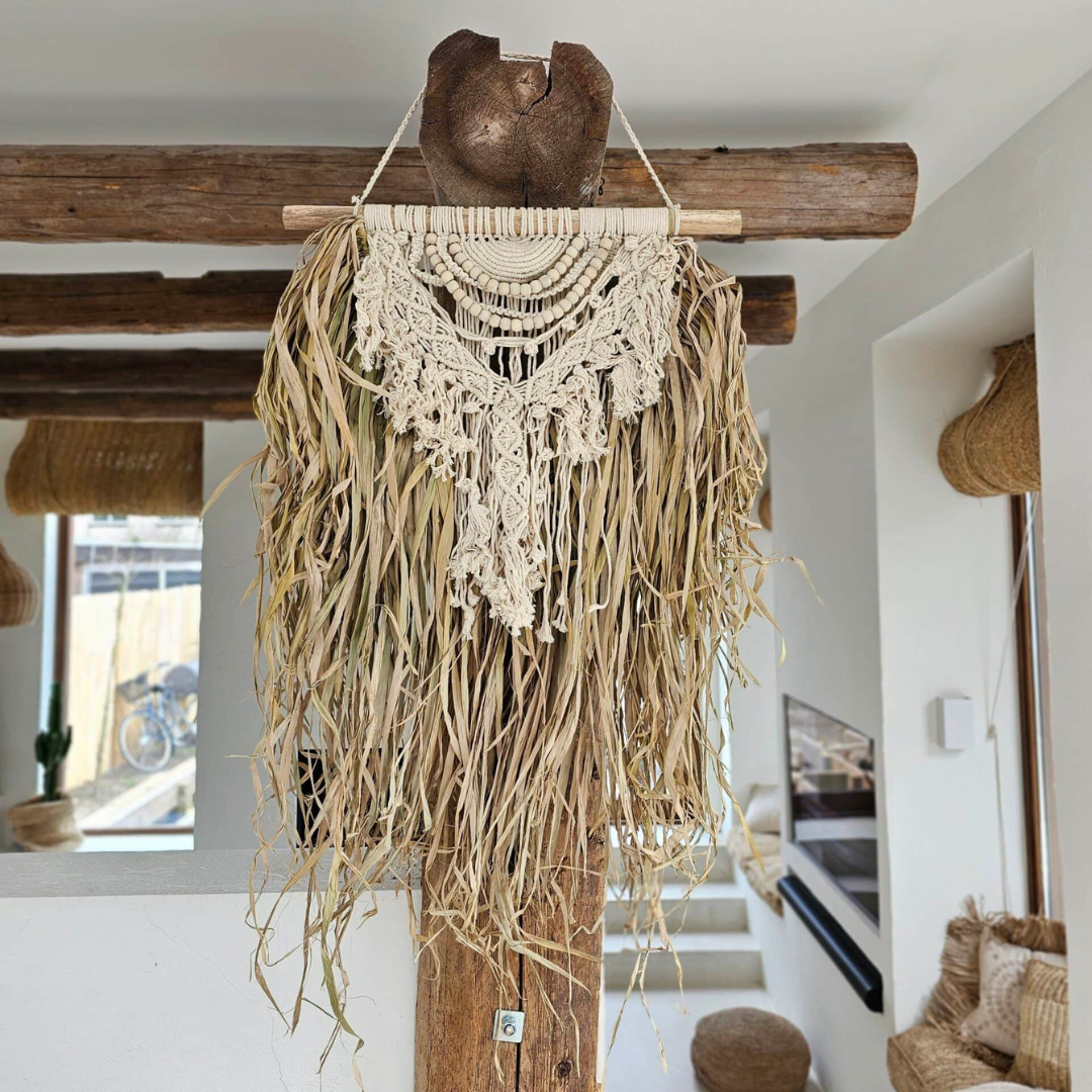 MACRAME RAFFIA WALL DECOR