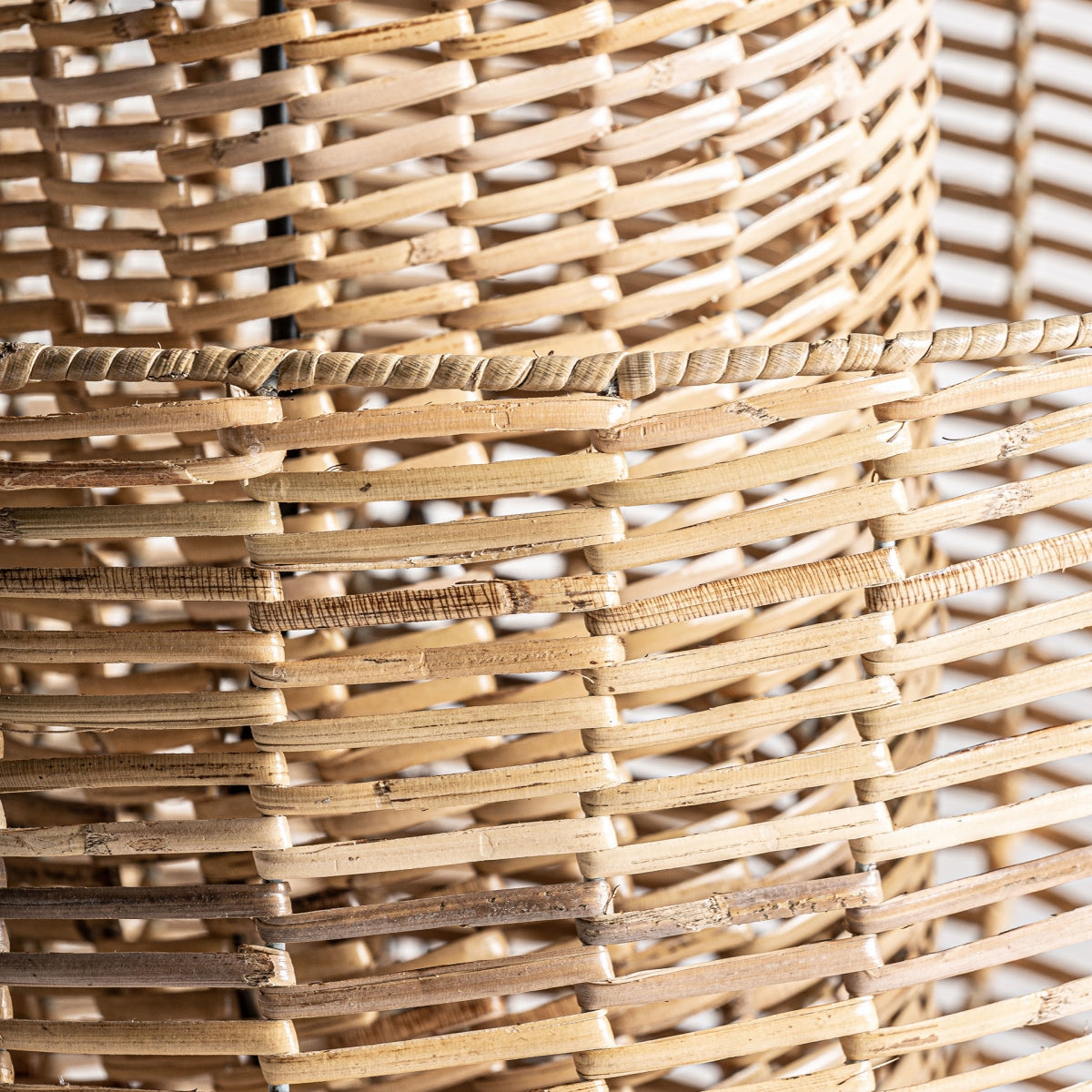 PLISSÉ RATTAN CEILING LAMP