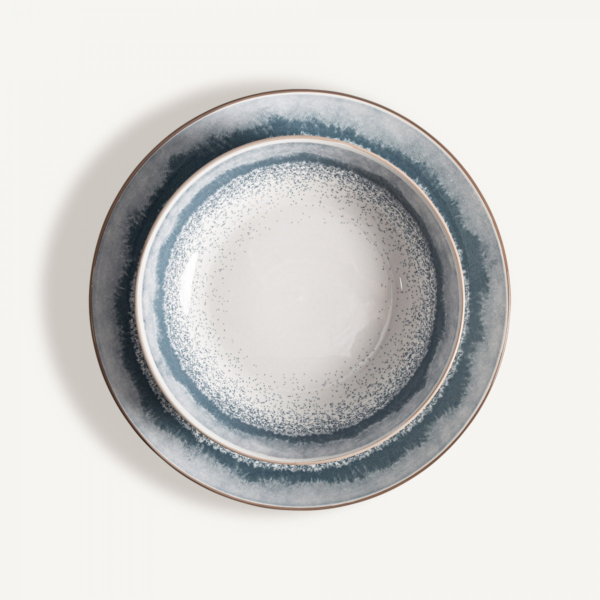 PORCELAINE CROCKERY (SET OF 18)