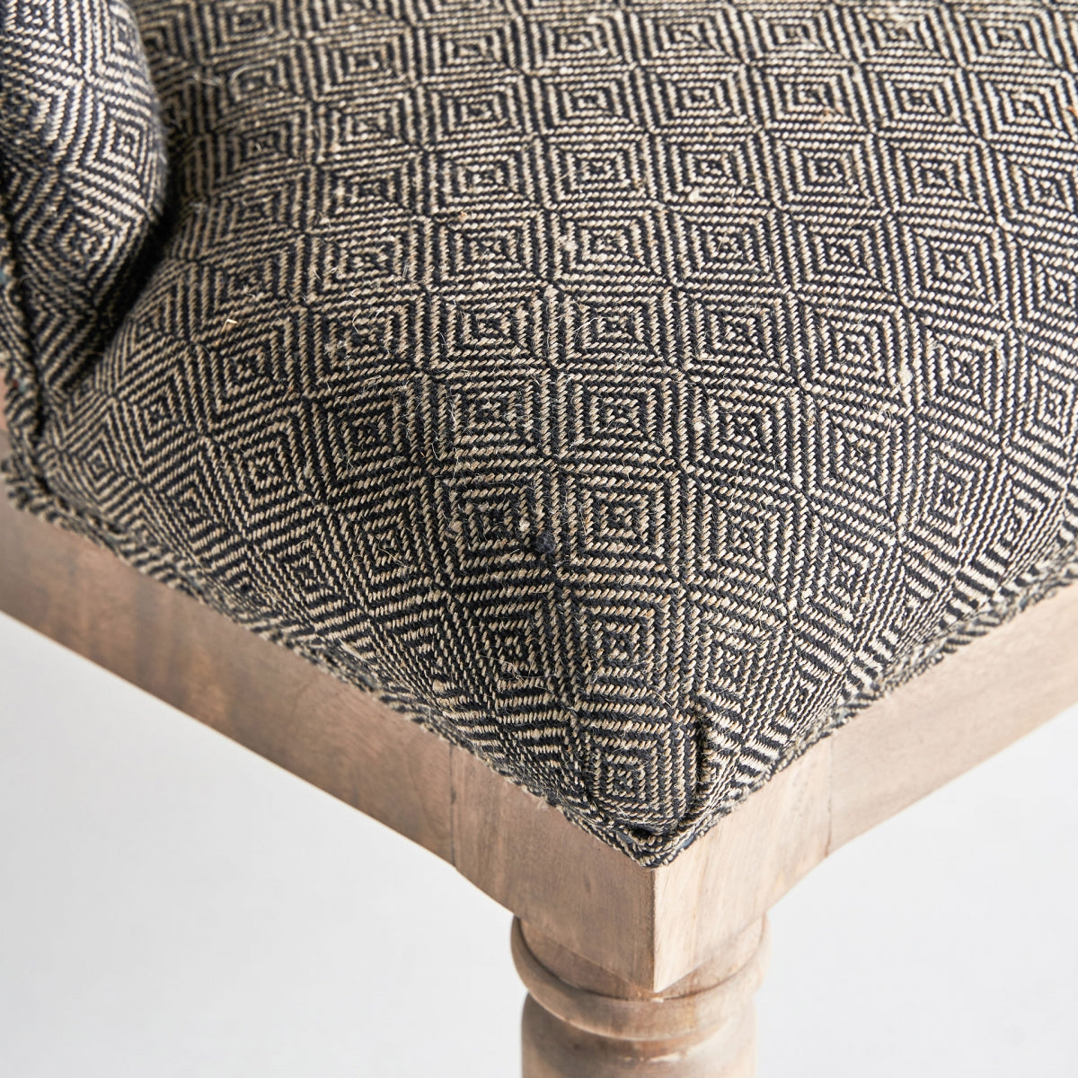 RUOMS ARMCHAIR