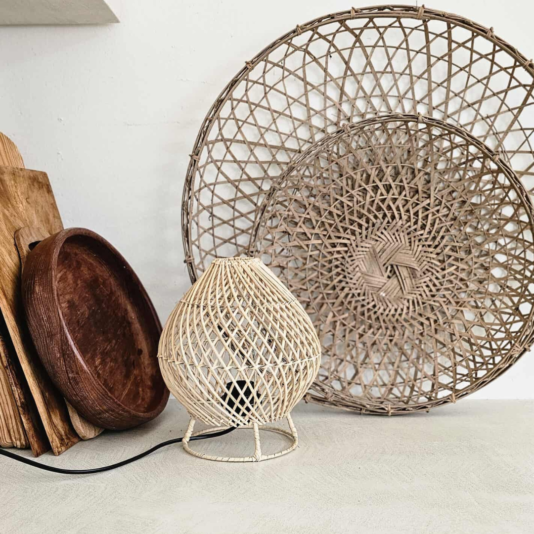 RATTAN-TISCHLAMPE