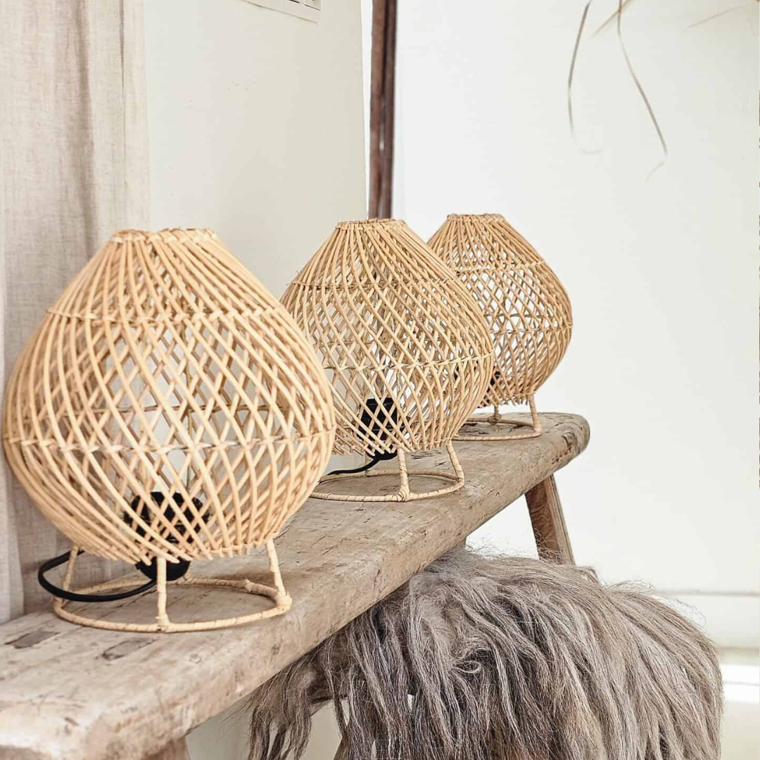 RATTAN-TISCHLAMPE