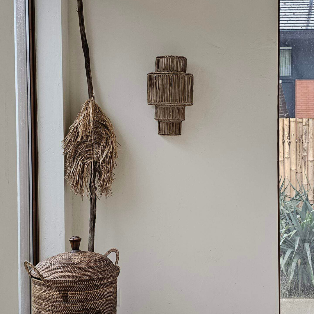 RAFFIA WALL LAMP