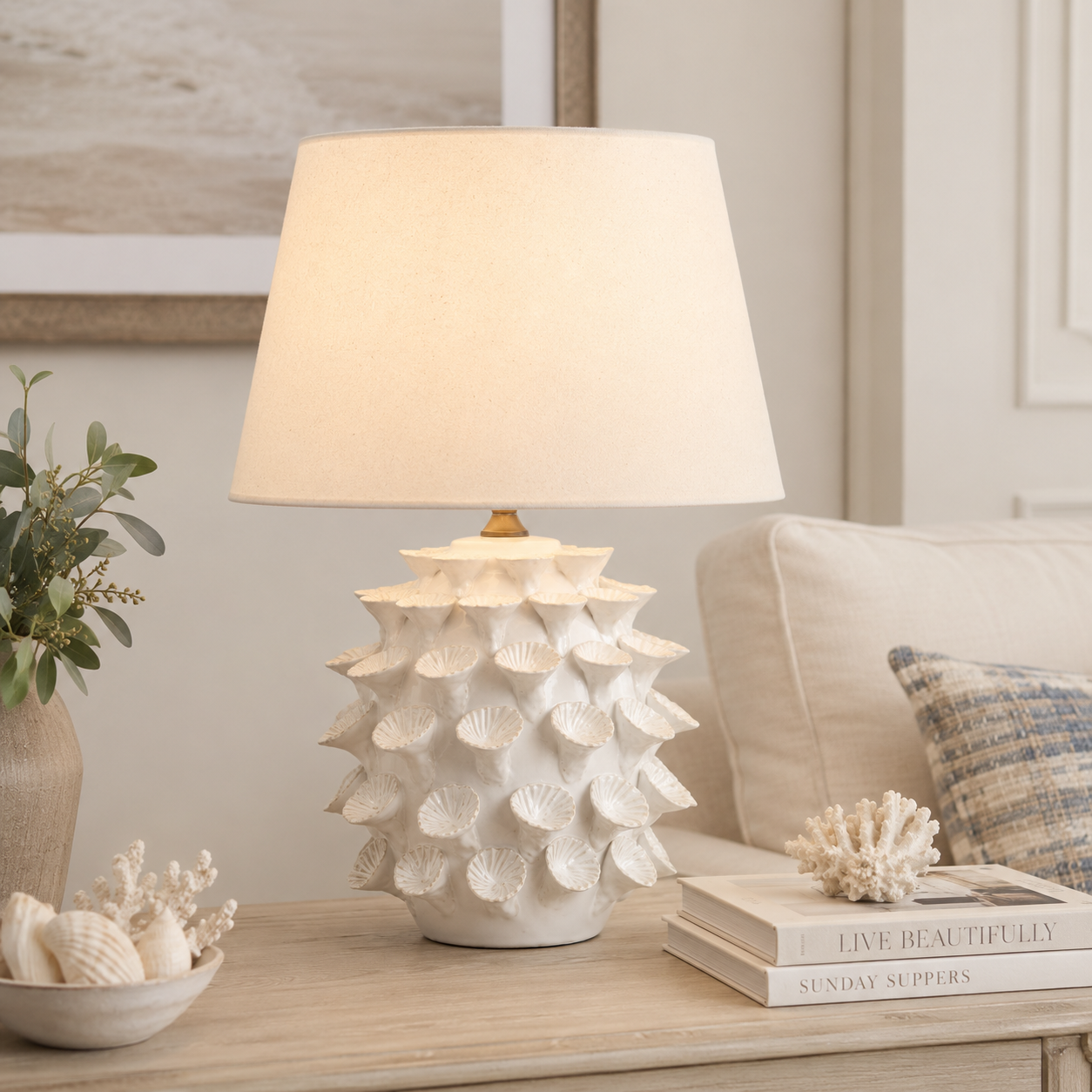 WHITE PORCELAIN&LINEN TABLE LAMP