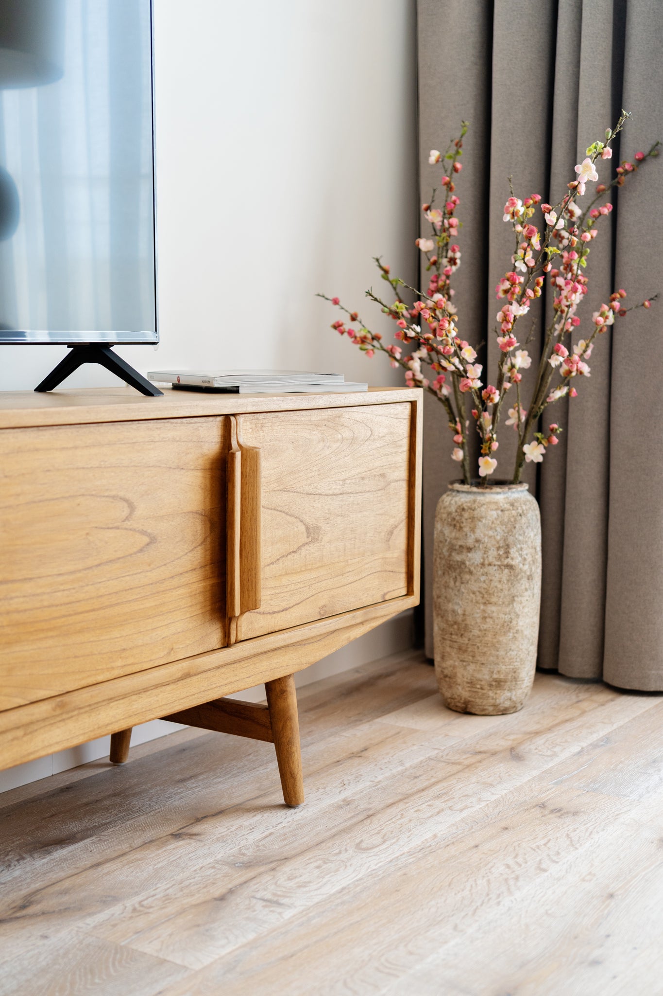 TV STAND NYRY 190cm