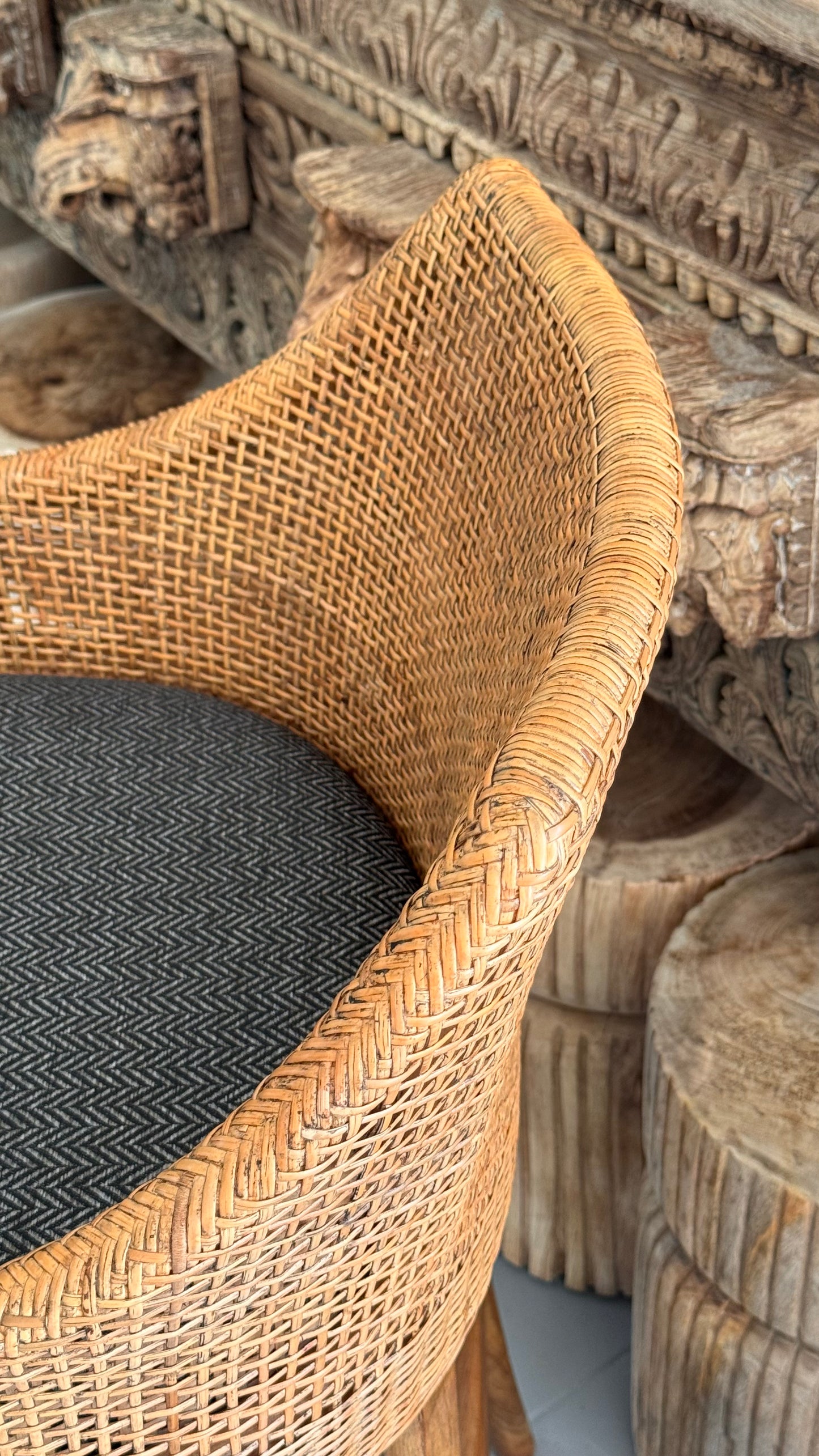 RATTAN BAR CHAIR MINDOR