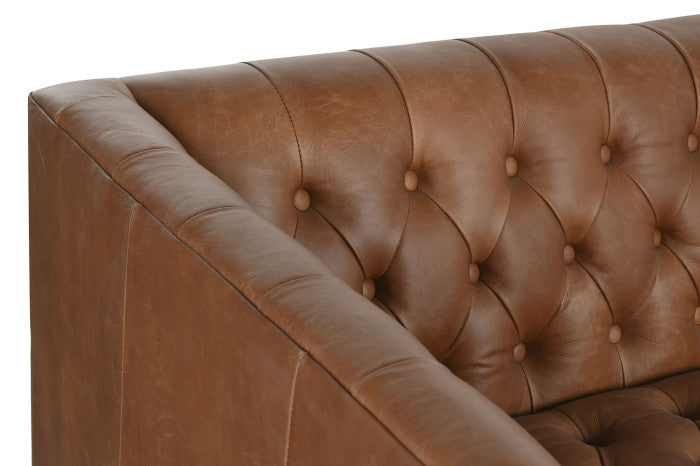 CAPITONE SOFA 211