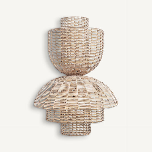 PLISSÉ RATTAN WALL LAMP