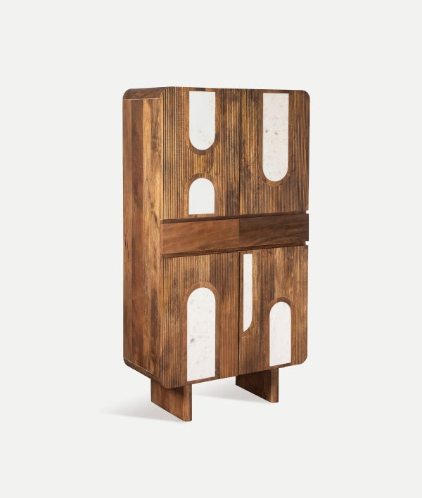 Гардероб от травертин и манго Кло