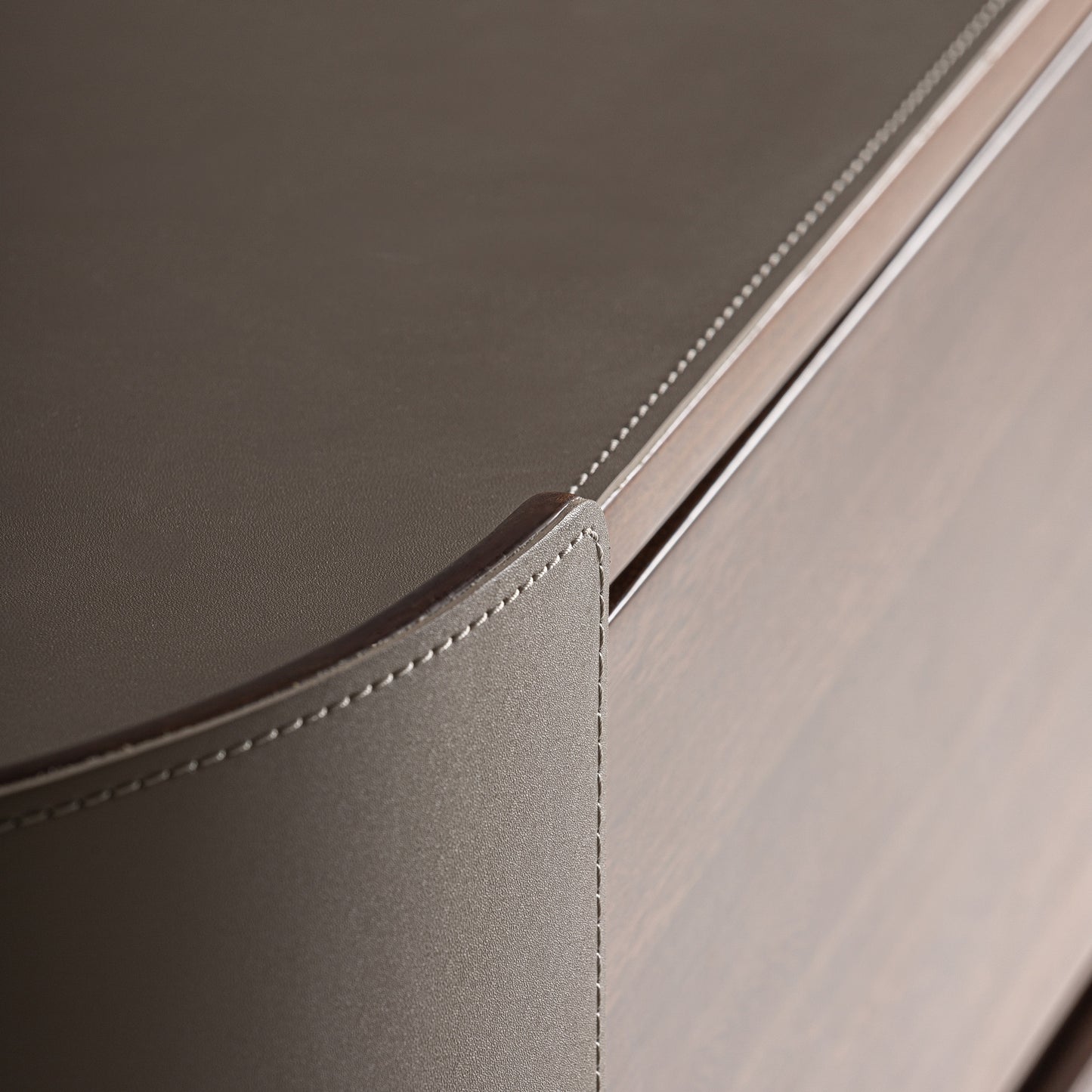 GISWIL CHEST OF DRAWERS